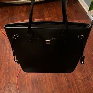 Bow black shoulder bag